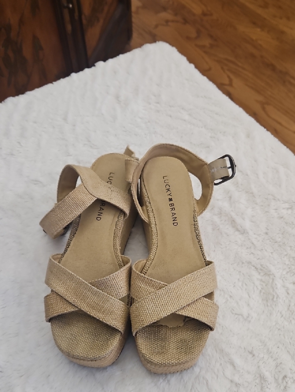 Lucky Brand Beige/Tan Cross-Strap Wedge Sandals
